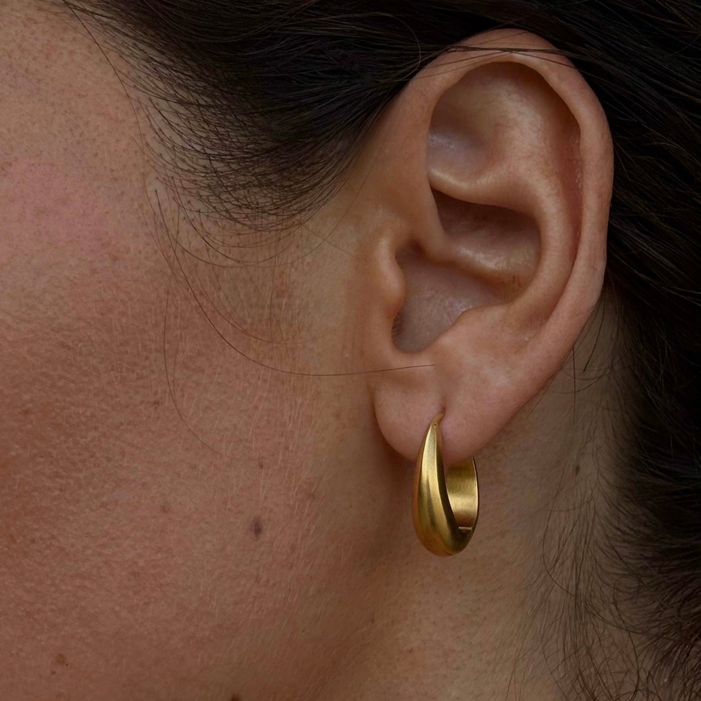 UMA EARRINGS (matte gold plated)