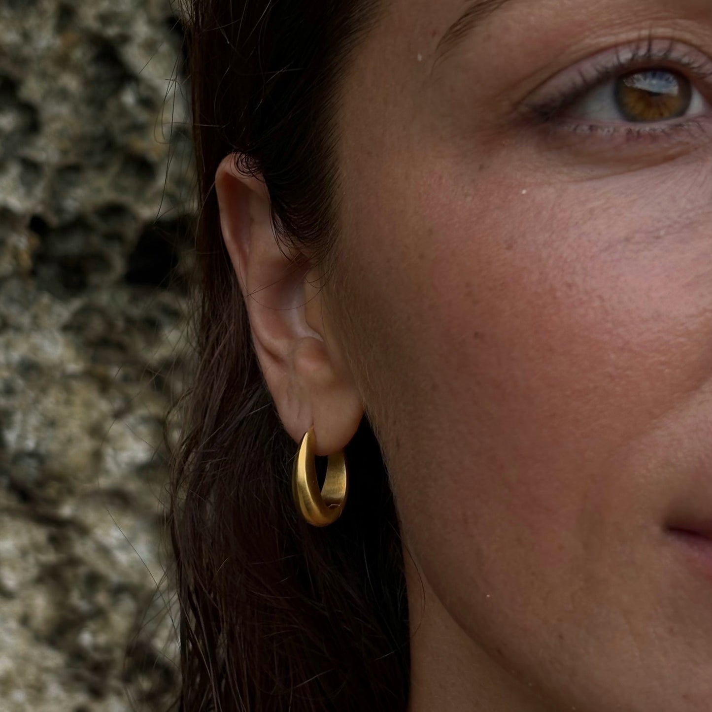 UMA EARRINGS (matte gold plated)